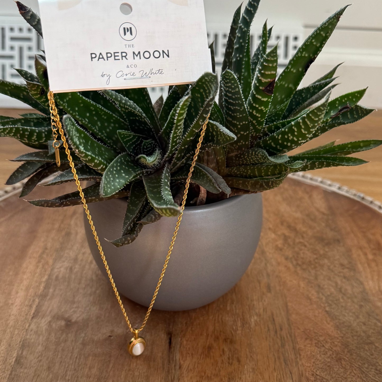 Gold Pendant Necklace