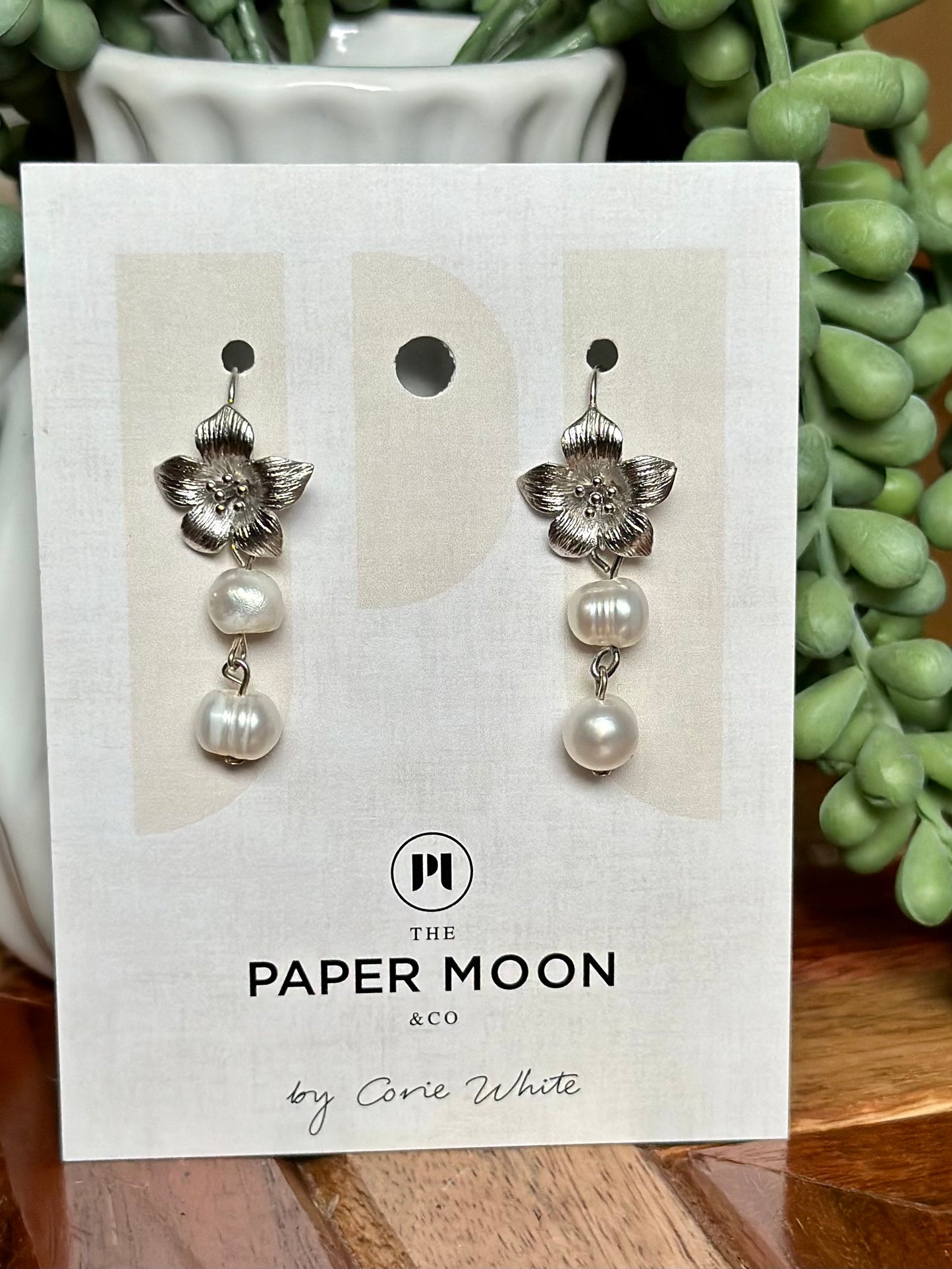PM Silver Flower w/ Pearls